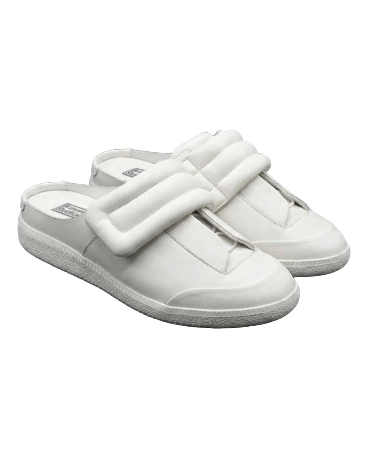 Bravest Studios 2016 Clogs White